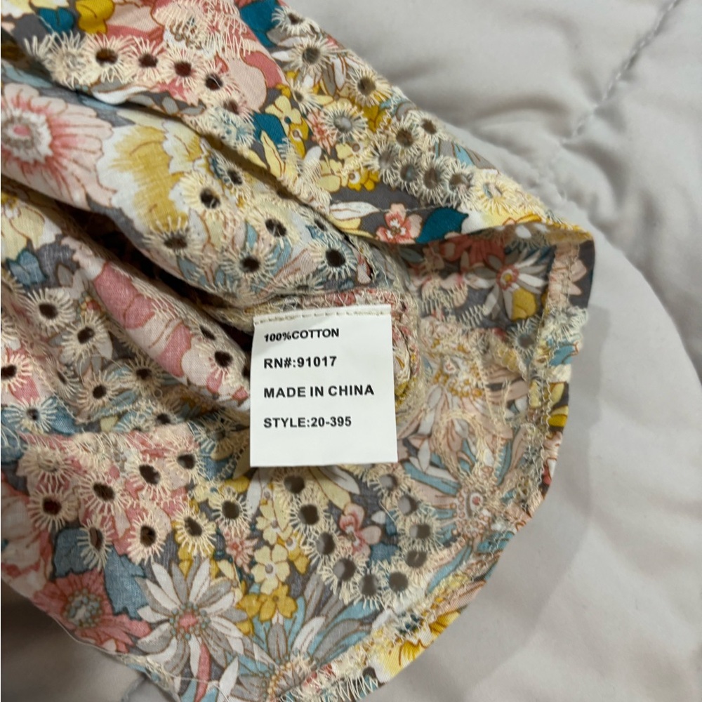 Solitaire Vibrant Floral Top - Picture 4 of 4